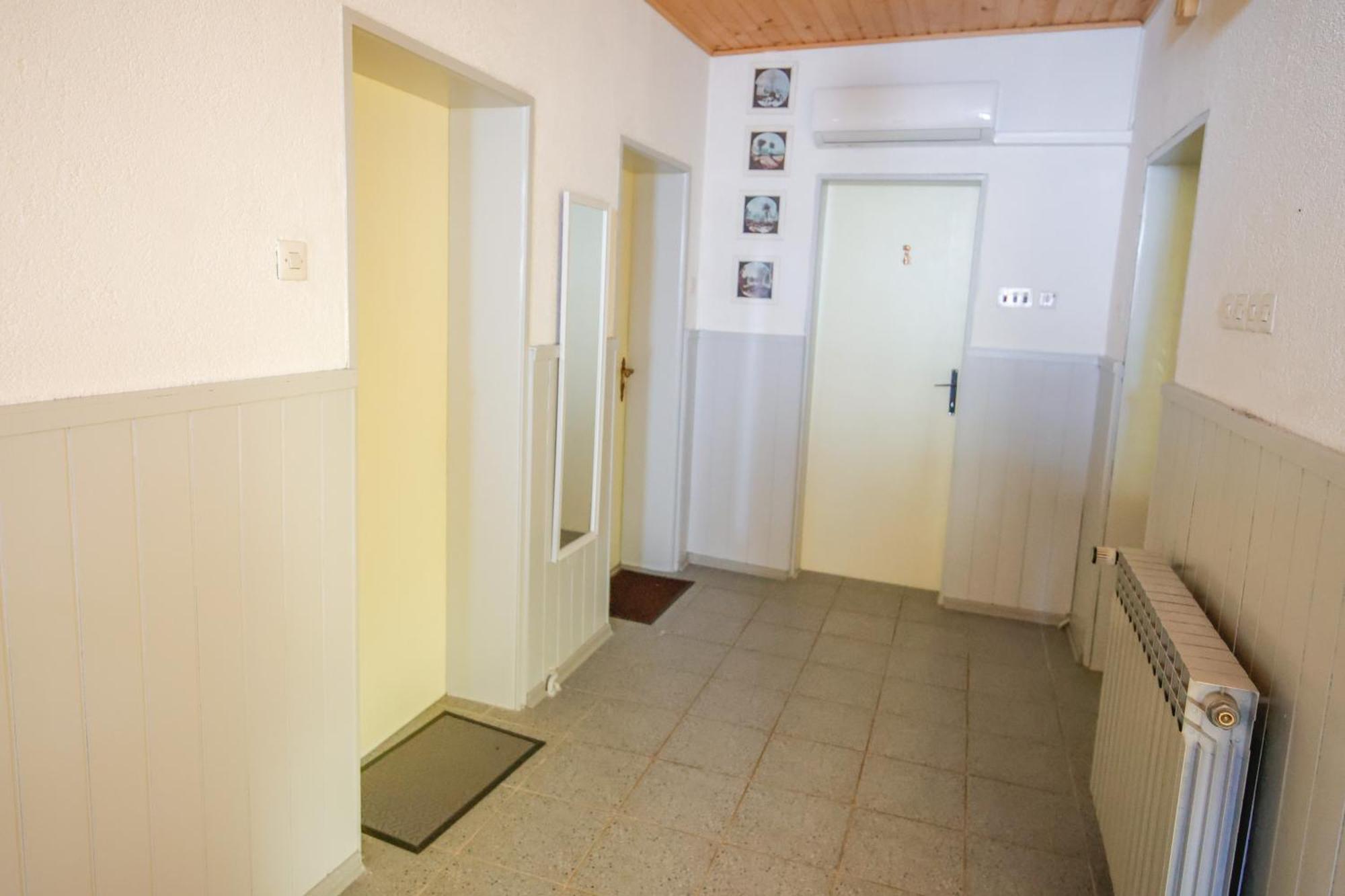Apartman Marta I Soba Maja Gradiste ภายนอก รูปภาพ